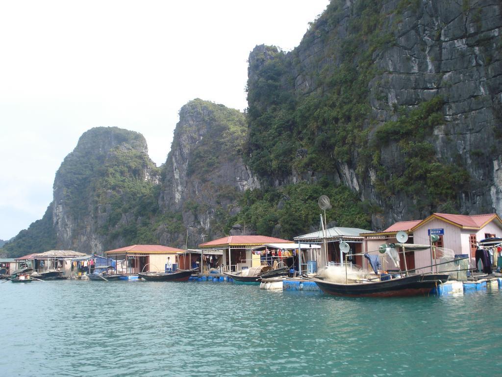 Halong Happy Hostel (Adults Only) Hạ Long Exterior foto